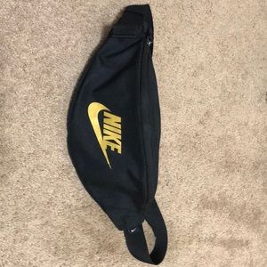 Nike Sport Heritage Fanny Pack
